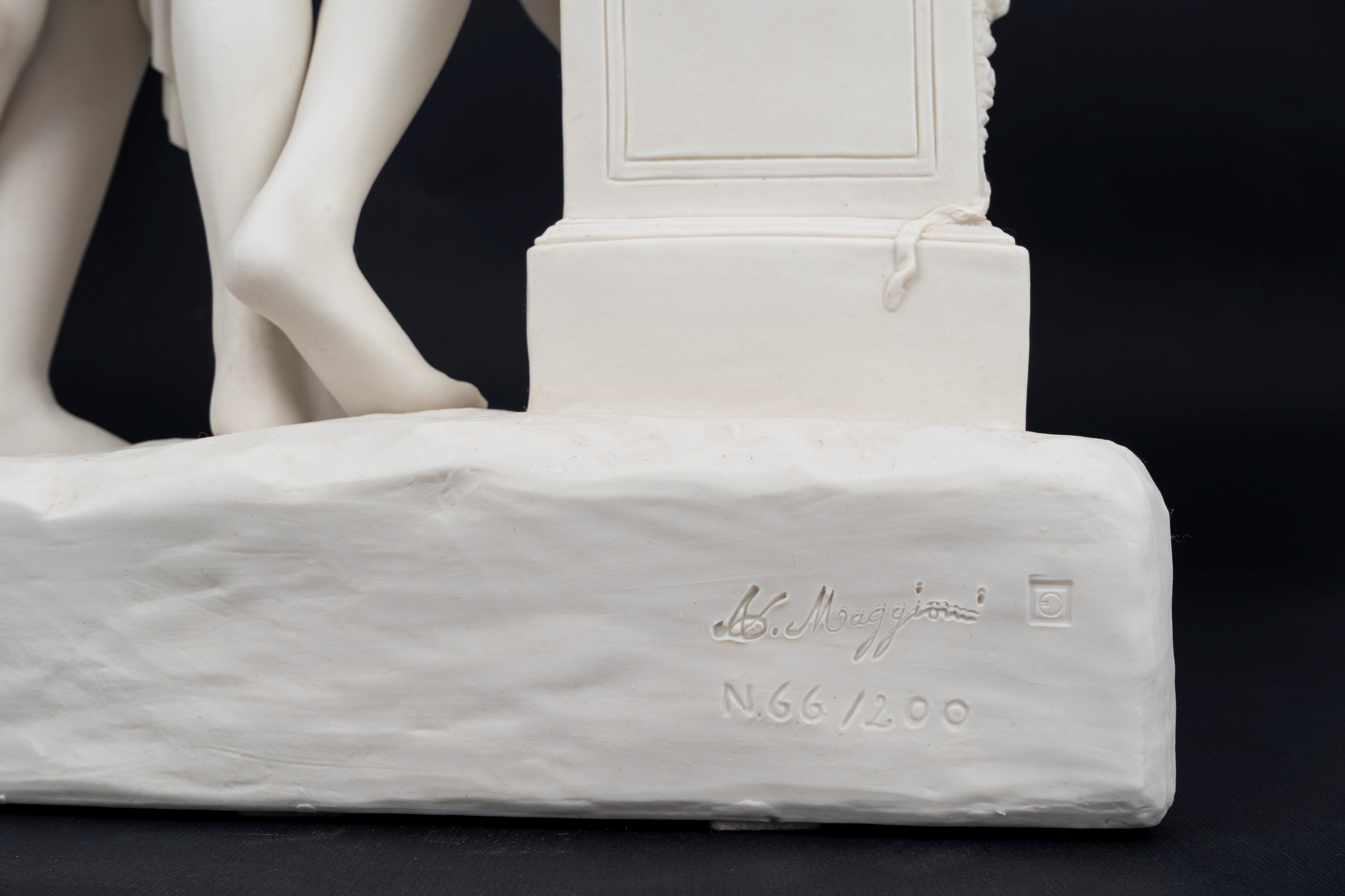 Alessandro Maggioni - Grande Gruppo Scultoreo Raffigurante le Tre Grazie, da Canova
