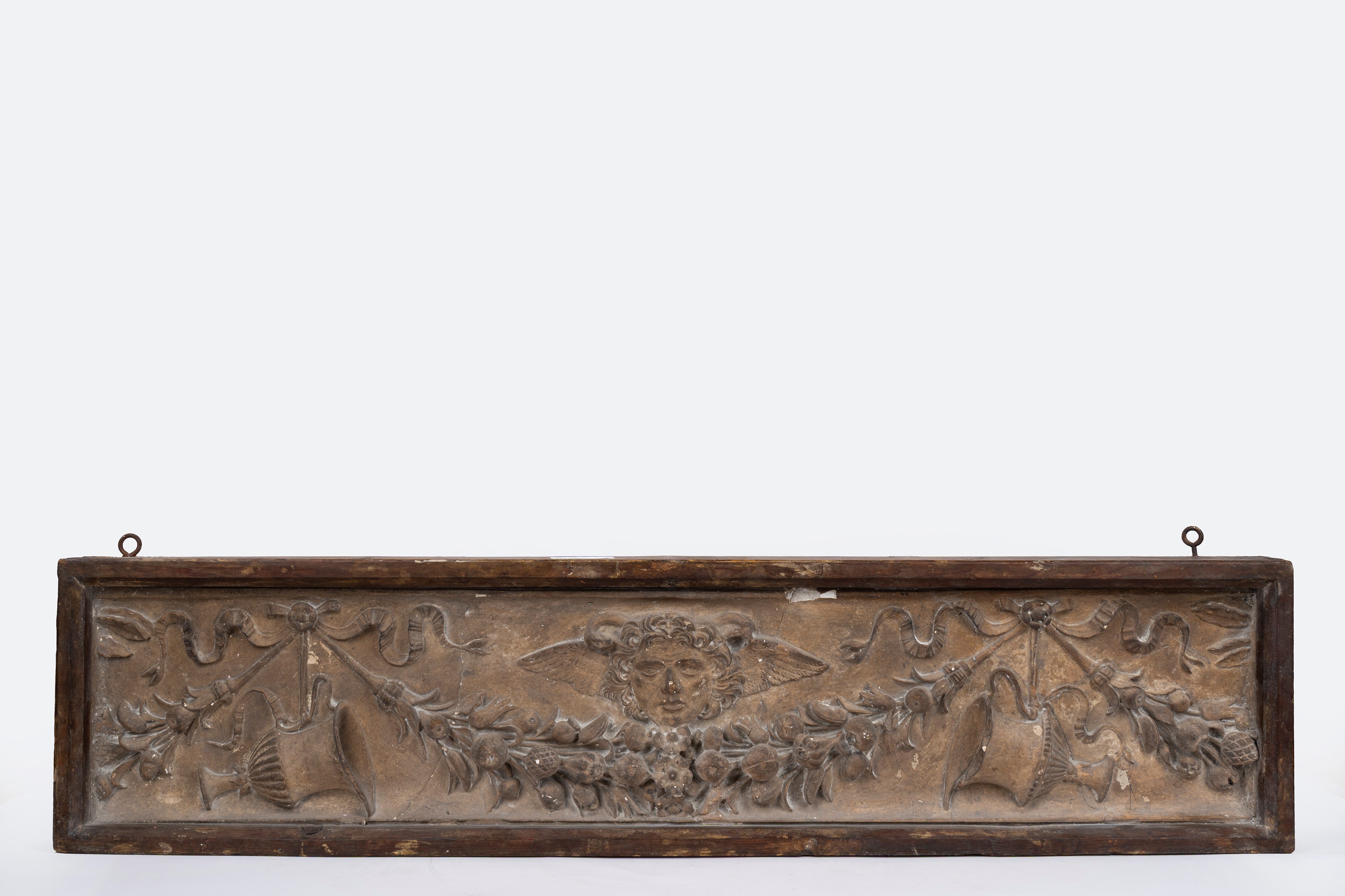 Bassorilievo Raffigurante Fregio Architettonico con Testa di Medusa e Festone di Frutta, Montato ...