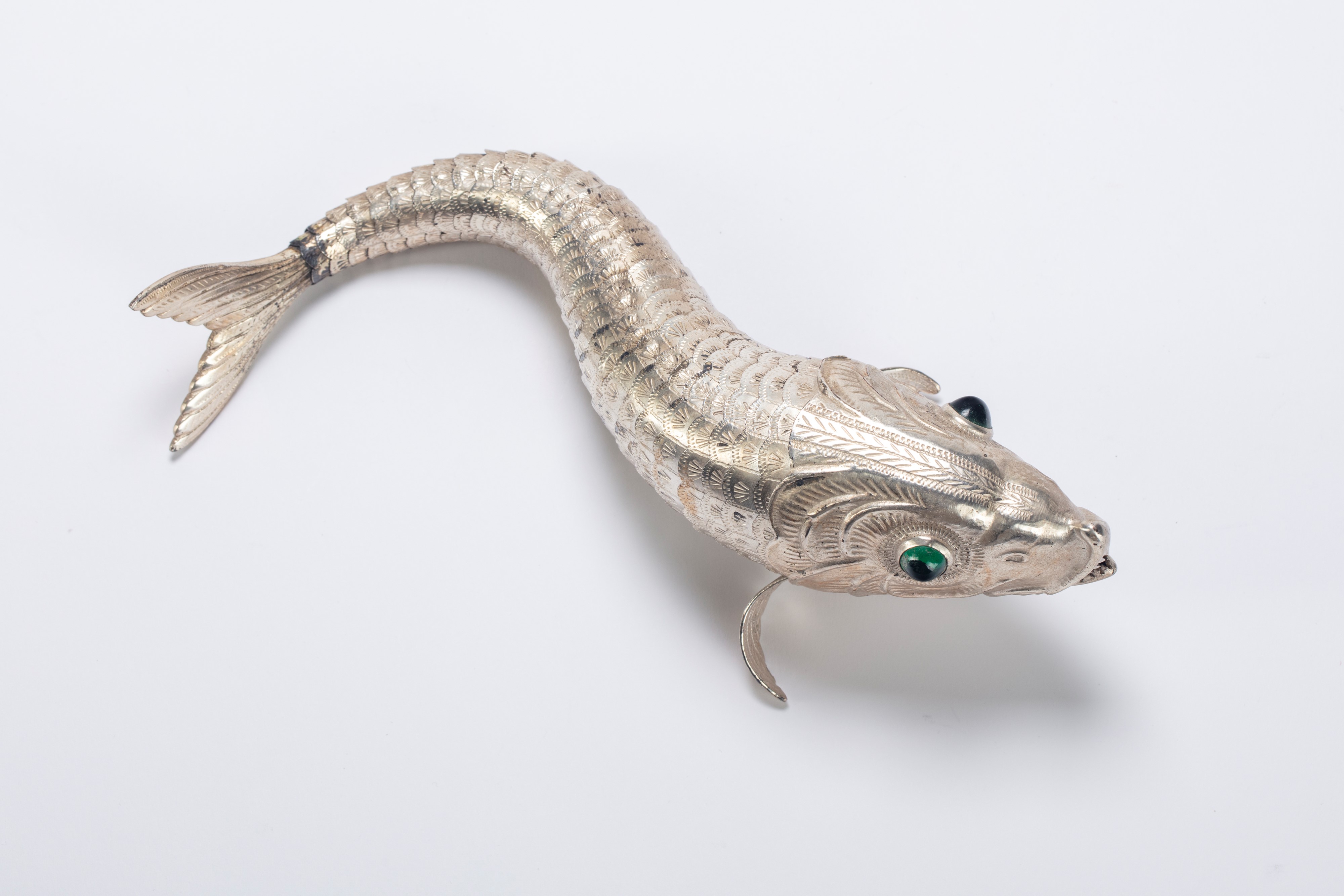 Grande pesce decorativo, argento, metà secolo XX