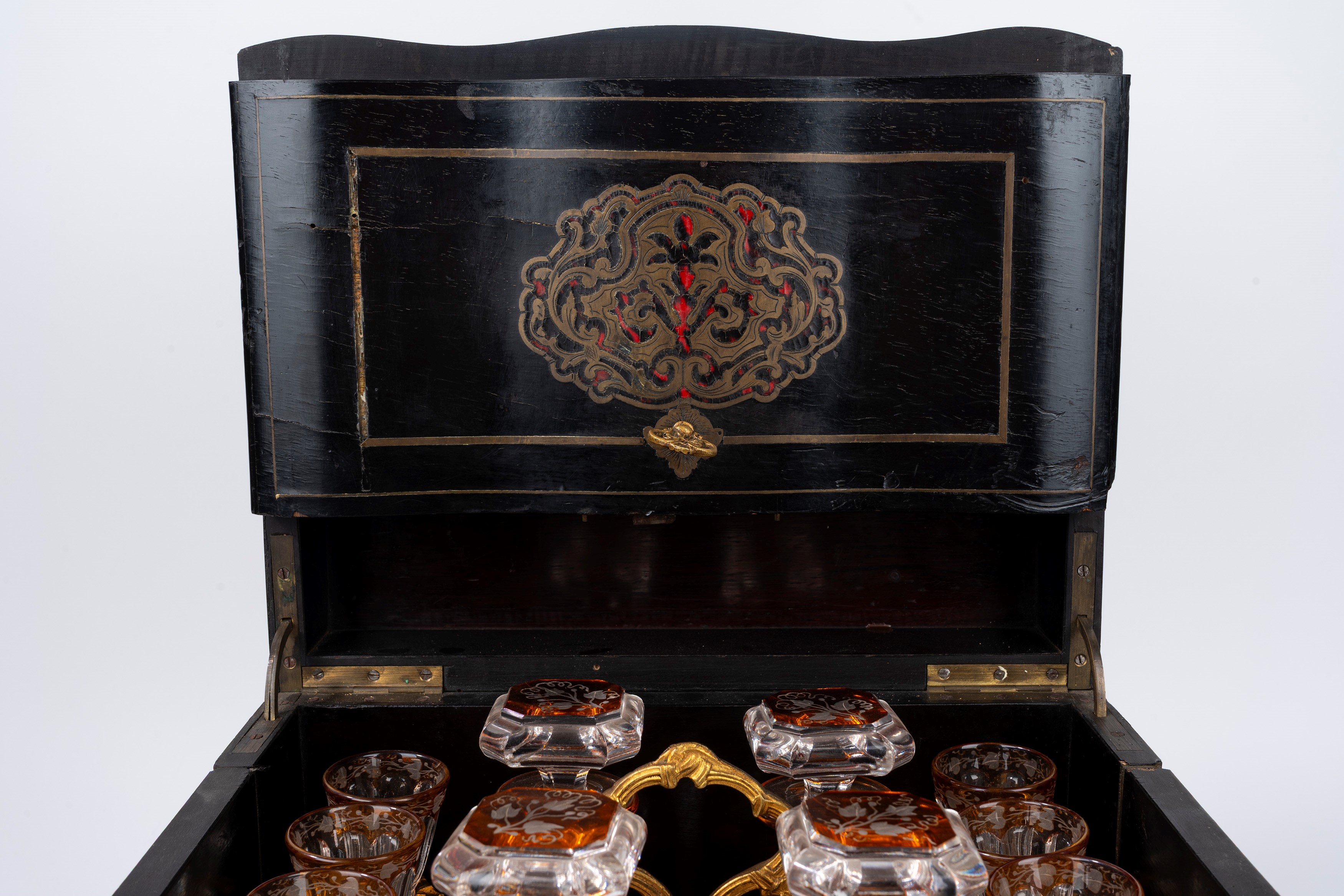 Tantalo da carrozza con servizio in cristallo di Boemia, secolo XIX