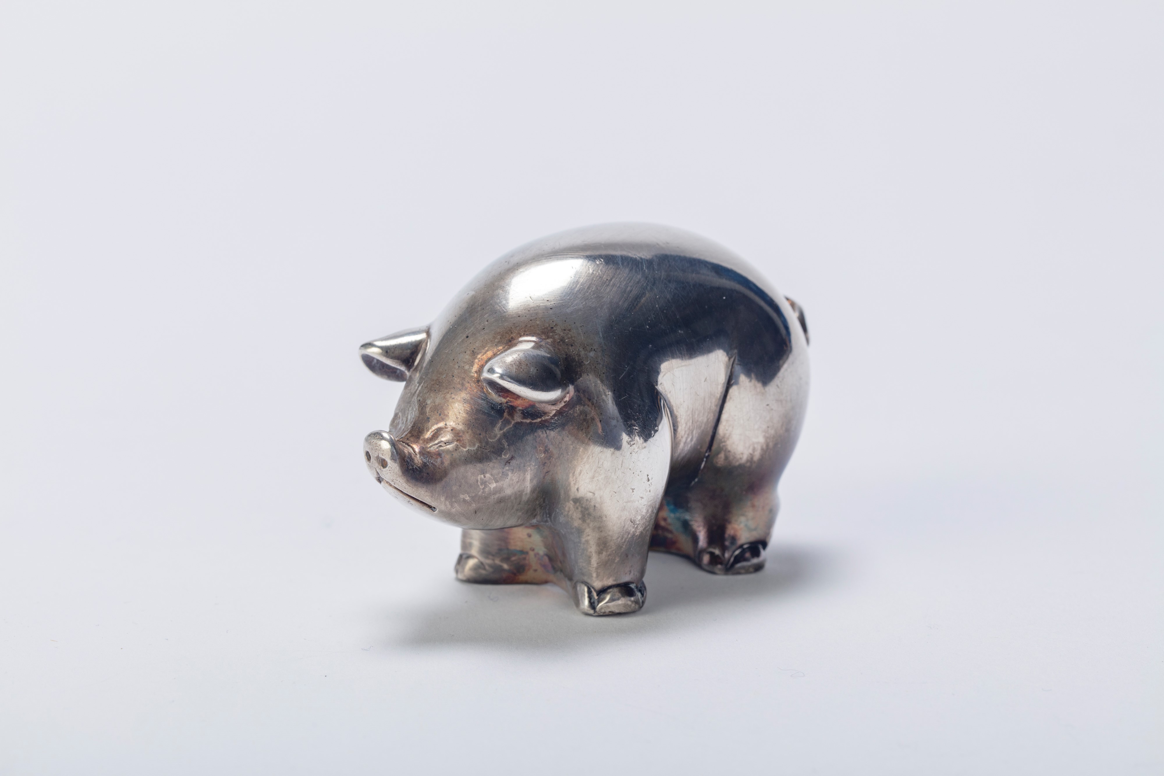 Soprammobile decorativo in argento a forma di maialino
