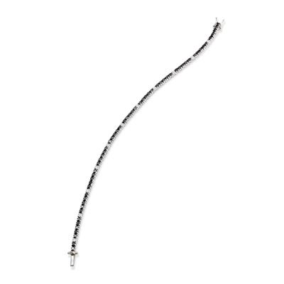 Bracciale tennis in oro bianco 18k con diamanti neri e incolore