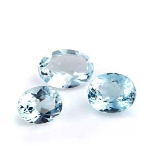Lot of three aquamarines in paper for a total of 12.18 ct