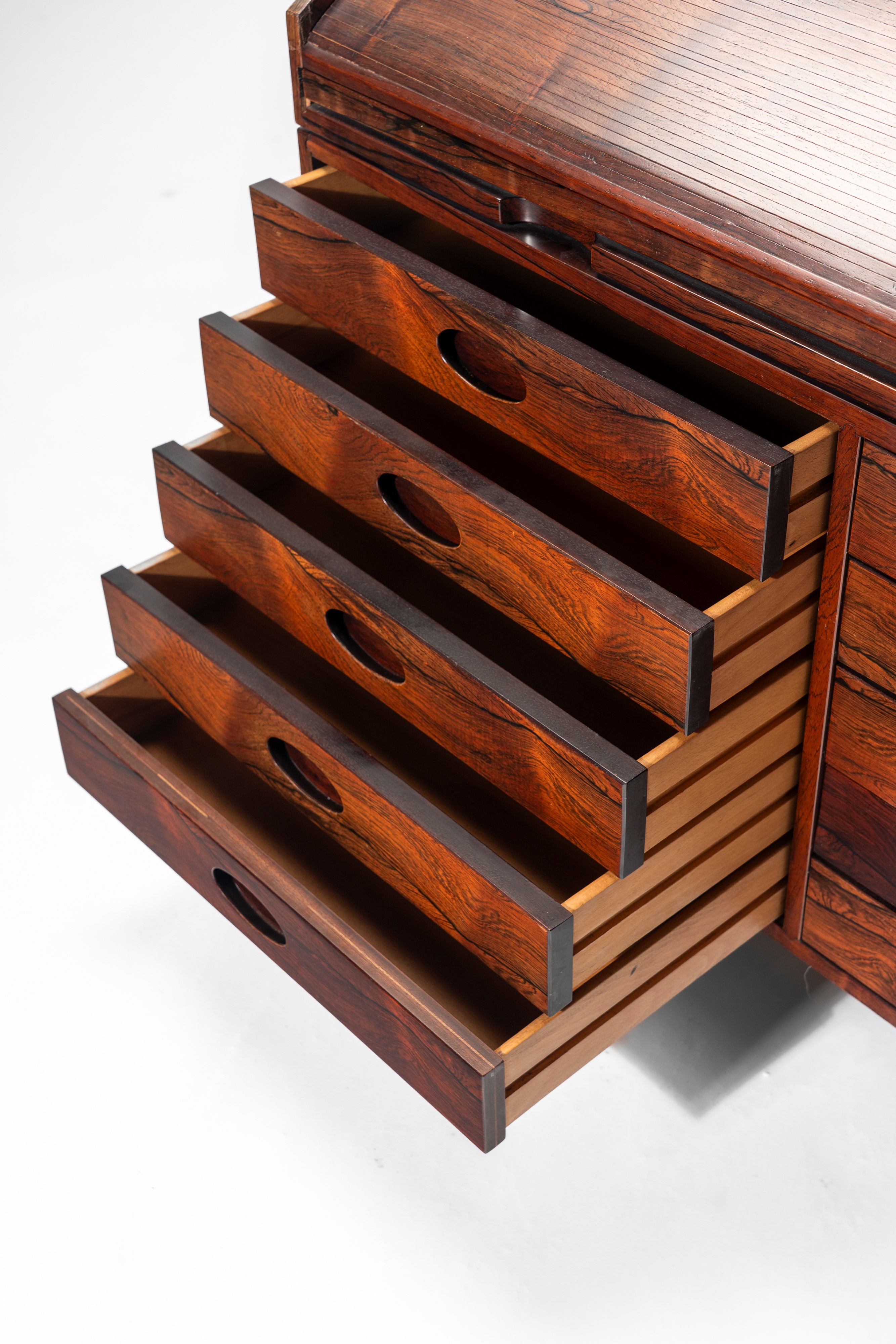 Scrivania modello no. 807, per Casa PBH