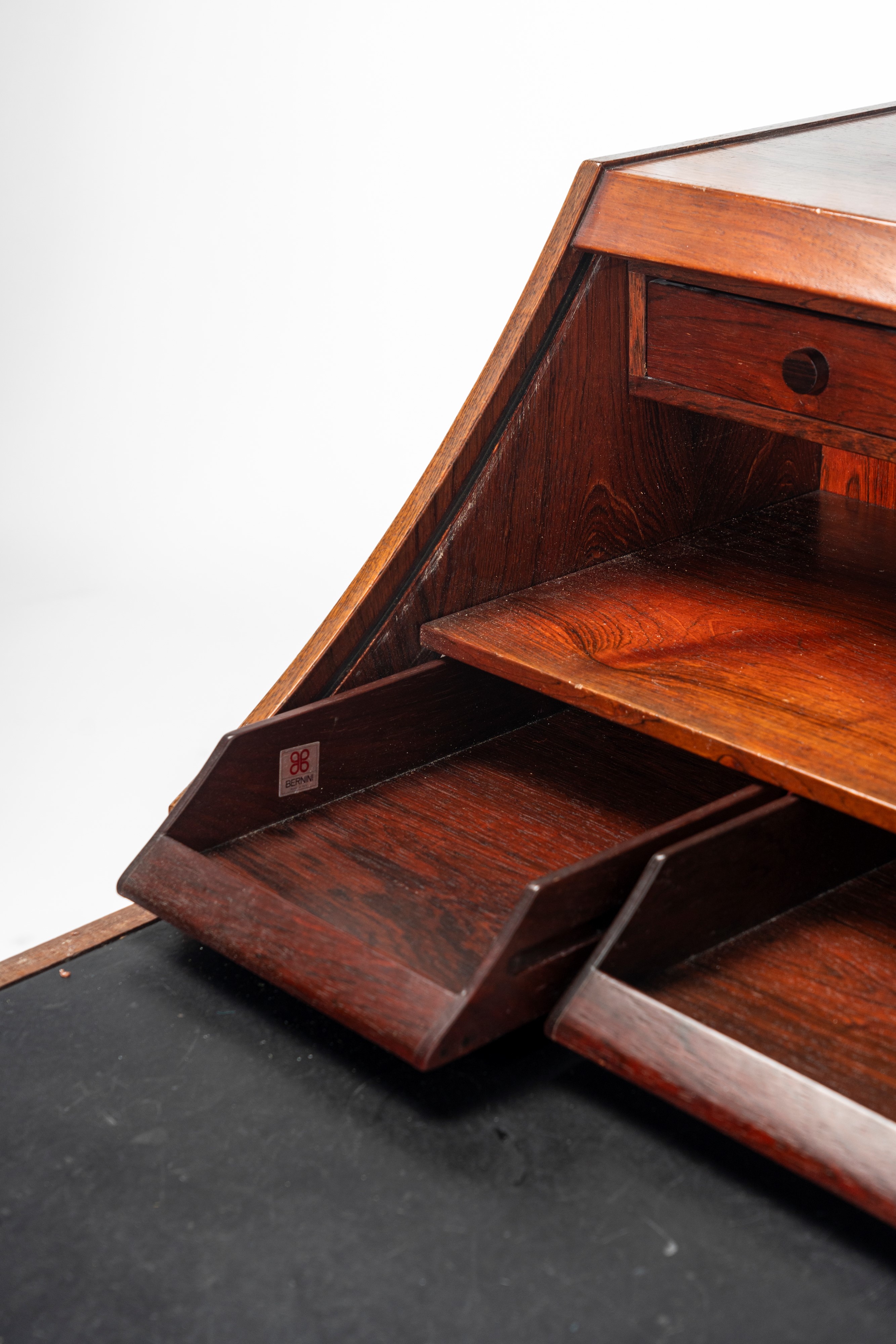 Scrivania modello no. 807, per Casa PBH