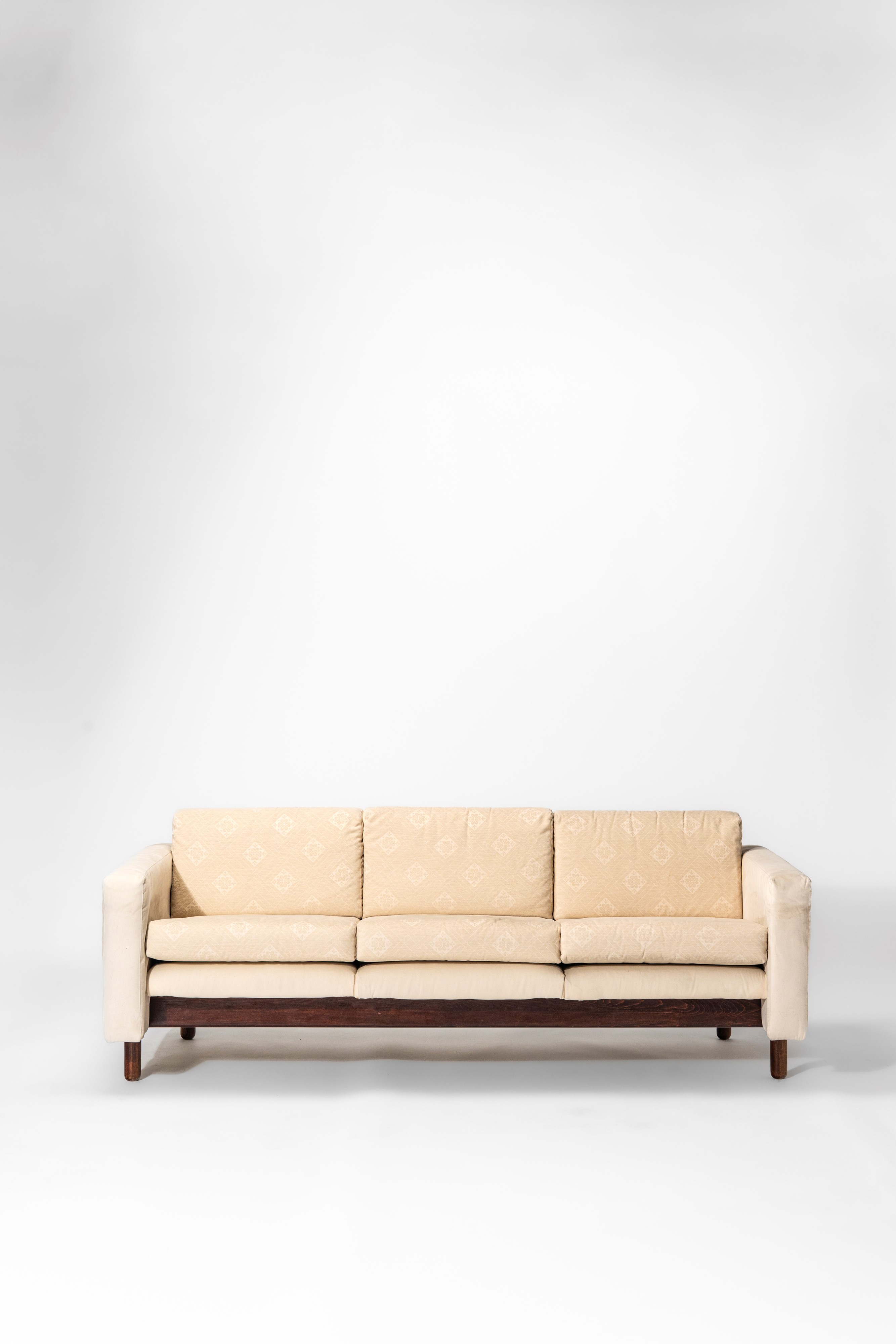 Sofa modello no. 908, per Casa PBH