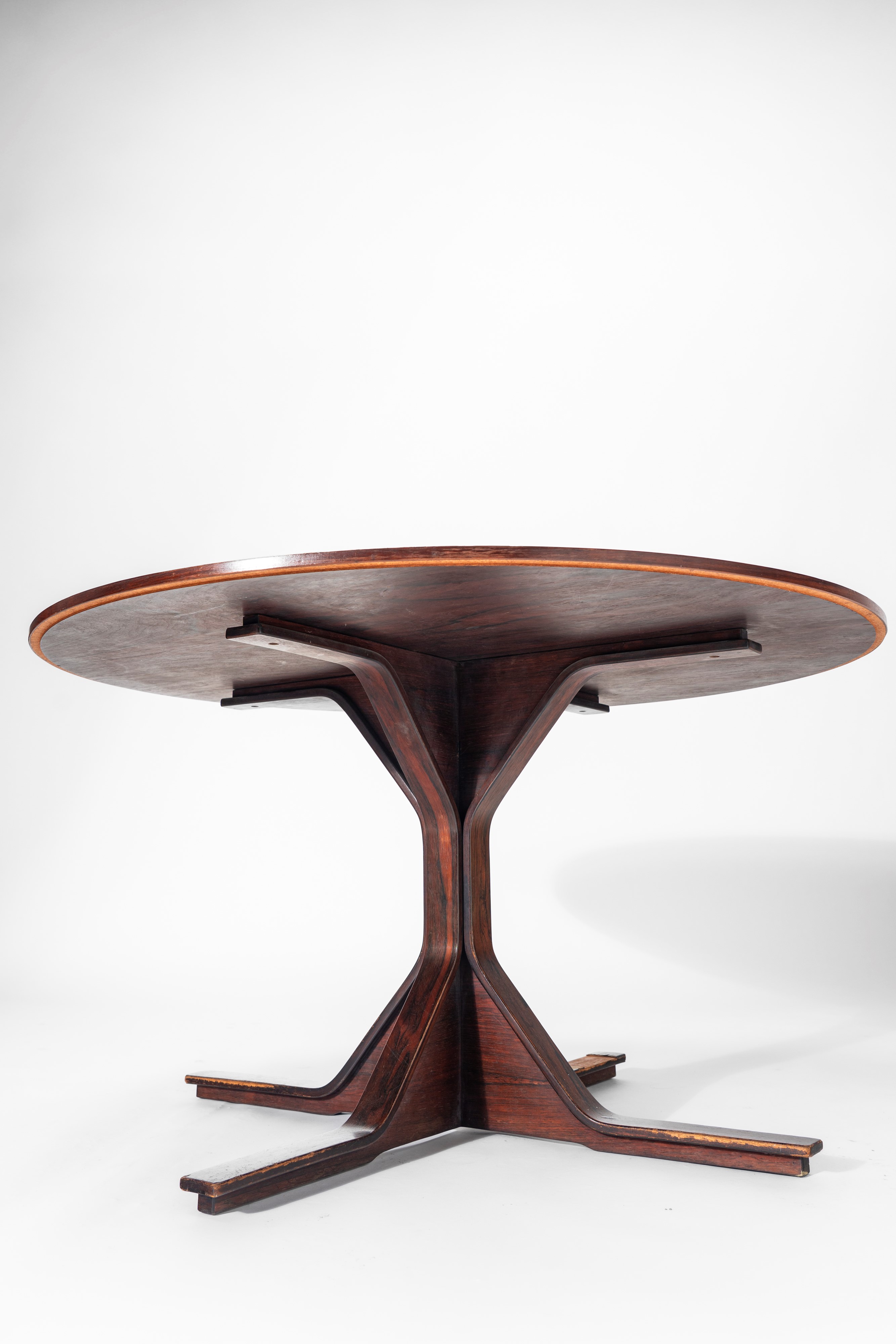 Tavolo modello no. 522, per Casa PBH