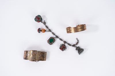 Lotto di Tre Bracciali, di Cui uno in Argento 900, Guatemala