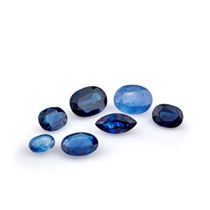 Lotto di zaffiri in cartina per totale ct 8,87