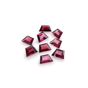 Lotto di rodoliti in cartina per totale ct 22,71