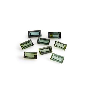 Lotto di otto tormaline verdi in cartina per totale ct 6,84