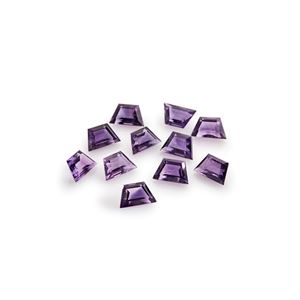 Lotto di ametiste in cartina per totale ct 16,74