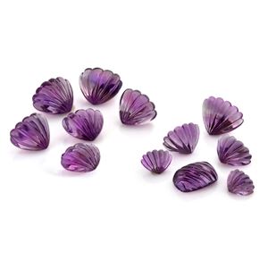 Lotto di dodici ametiste in cartina per totale ct 758,16