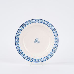White majolica plate with blue monogram, Del Vecchio, Naples, 19th century