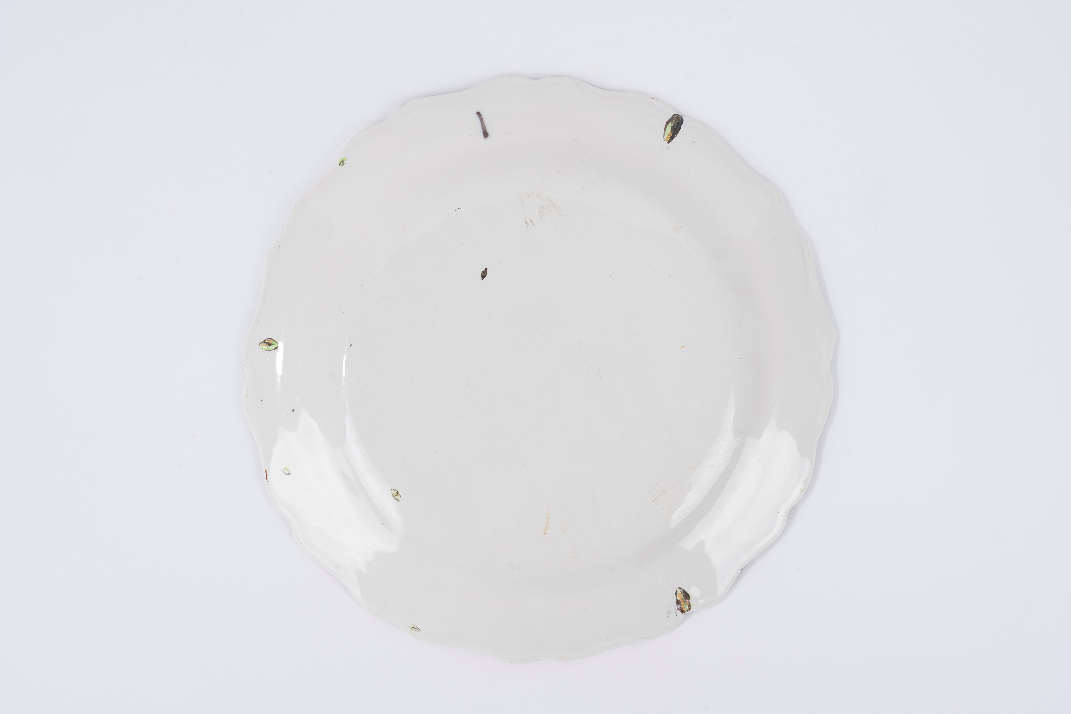 Lotto Composto da Quattro Piatti in Maiolica Policroma