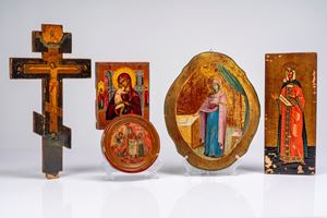 Lot comprising two icons depicting the Virgin and the Annunciation, one with the Virgin of Vladimir, one with Saint Helena, and a wooden Crucifix, Russia, 19th–20th century