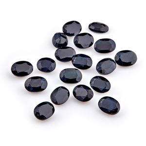 Lotto di zaffiri in cartina per totale ct 21,13