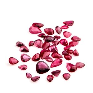 Lotto di rubini in cartina per totale ct 16,57