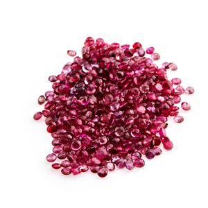 Lotto di rubini in cartina per totale ct 32,59