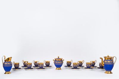 Servizio in Porcellana Blu e Oro, Francia Secolo XIX