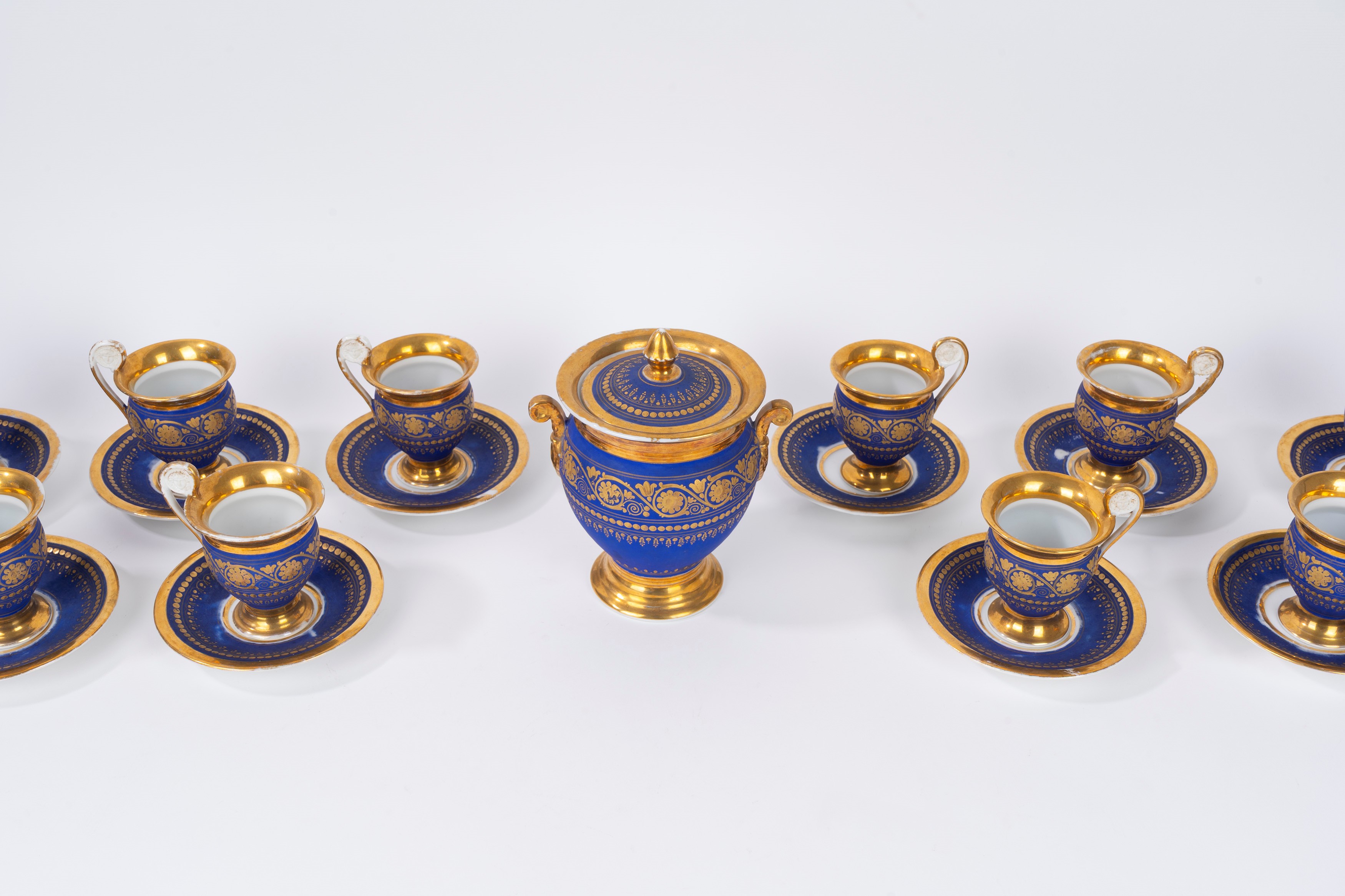 Servizio in Porcellana Blu e Oro, Francia Secolo XIX