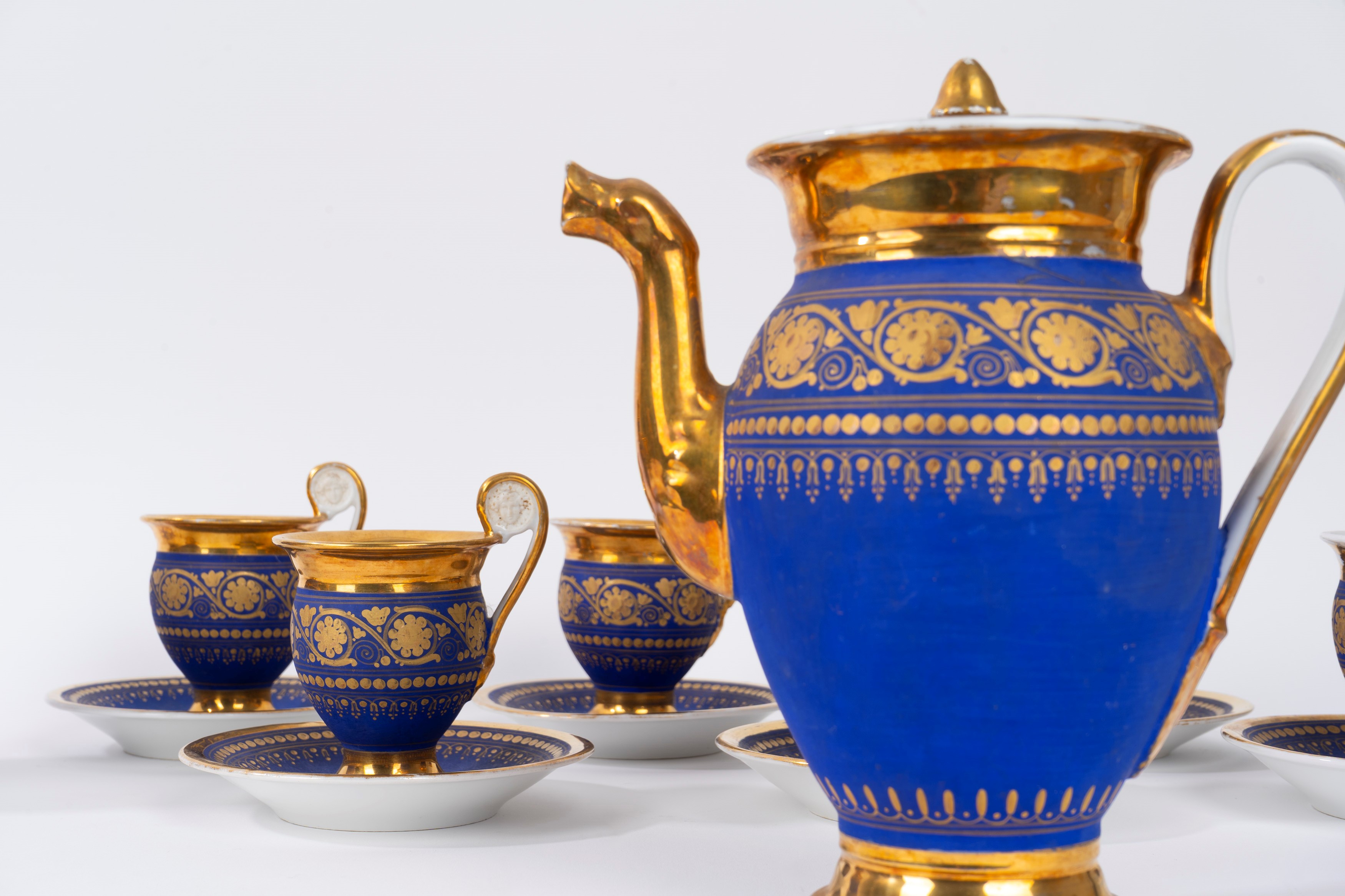 Servizio in Porcellana Blu e Oro, Francia Secolo XIX