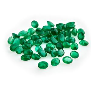 Lotto di smeraldi in cartina per totale ct 9,22