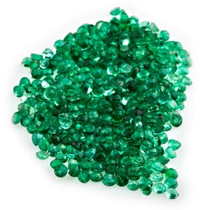 Lotto di smeraldi in cartina per totale ct 20,91