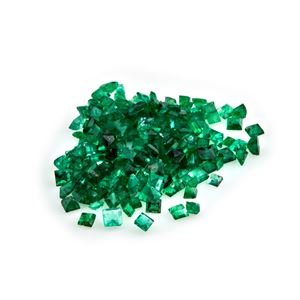 Lotto di smeraldi in cartina per totale ct 12,54