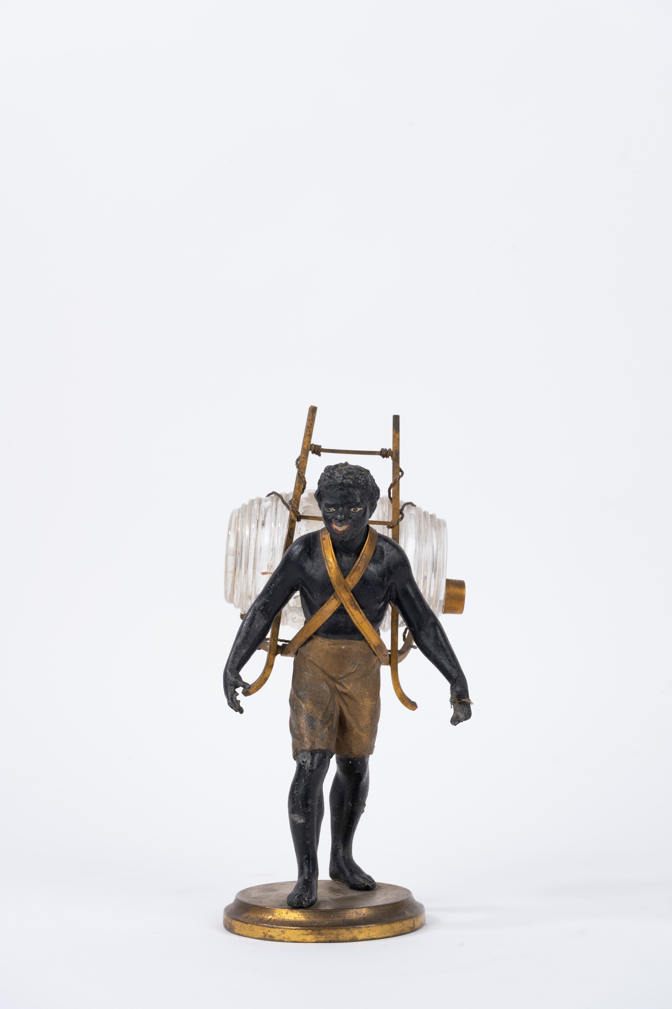 Scultura in Bronzo Raffigurante Servitore Moro con Botticella in Cristallo, Francia Secolo XIX