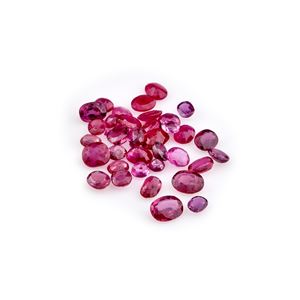 Lotto di rubini in cartina per totale ct 12,83