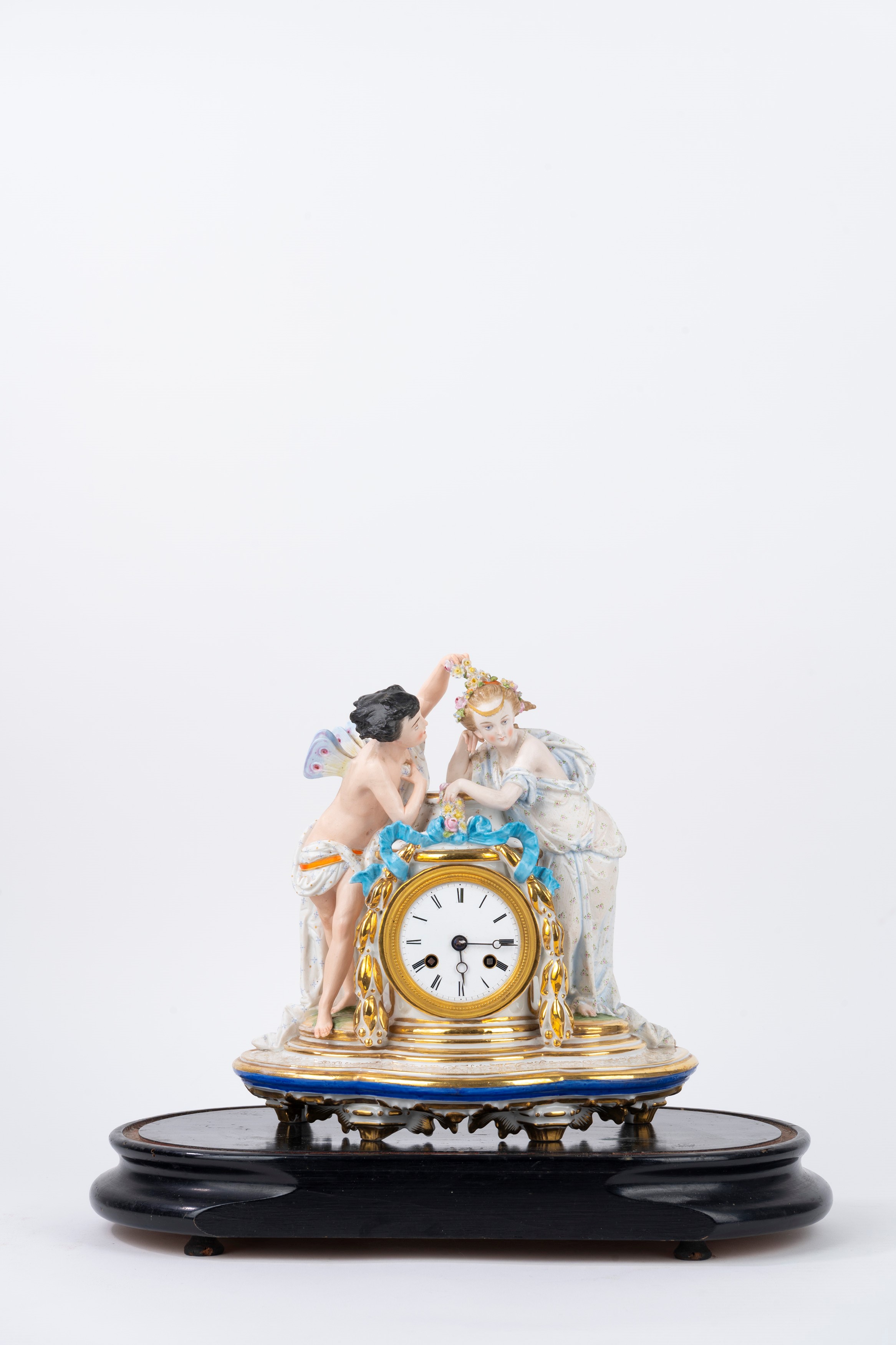Pendola da Tavolo in Biscuit con Flora e Zefiro, Francia, Luigi Filippo, Secolo XIX