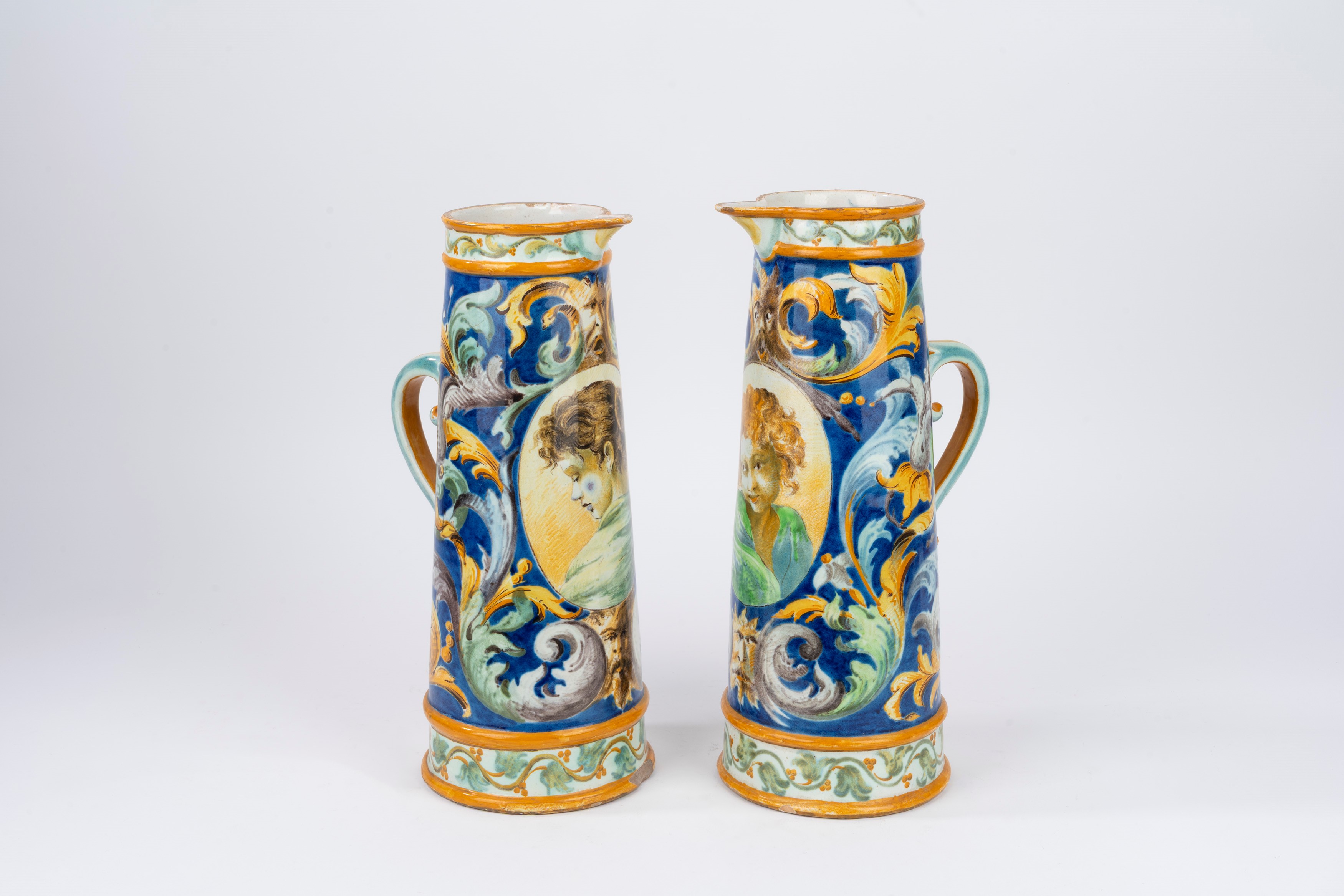 Due Brocche in Maiolica Policroma, Manifattura Italiana Secolo XX