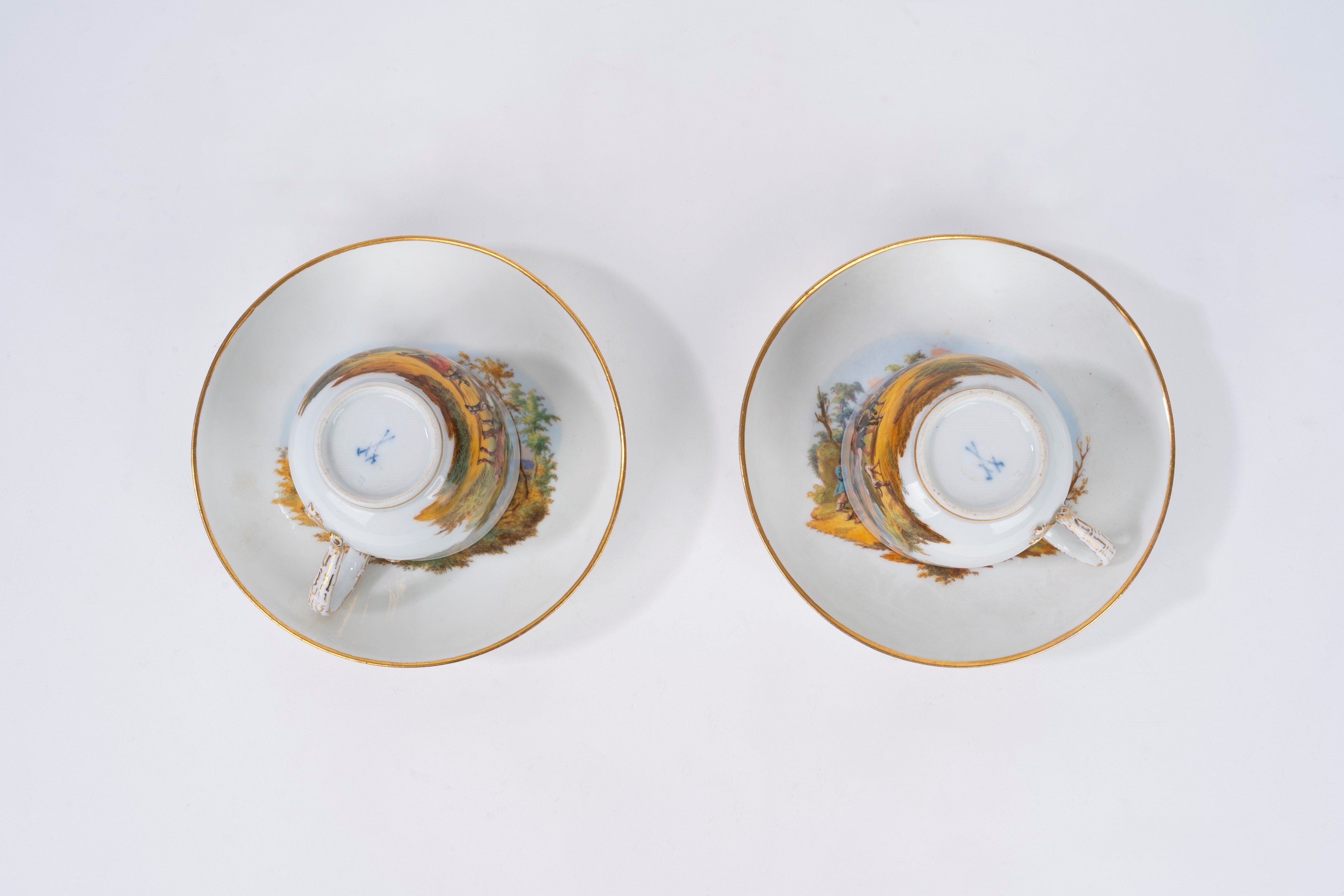 Coppia di Tazzine in Porcellana Policroma con Piattino, Meissen Secolo XIX