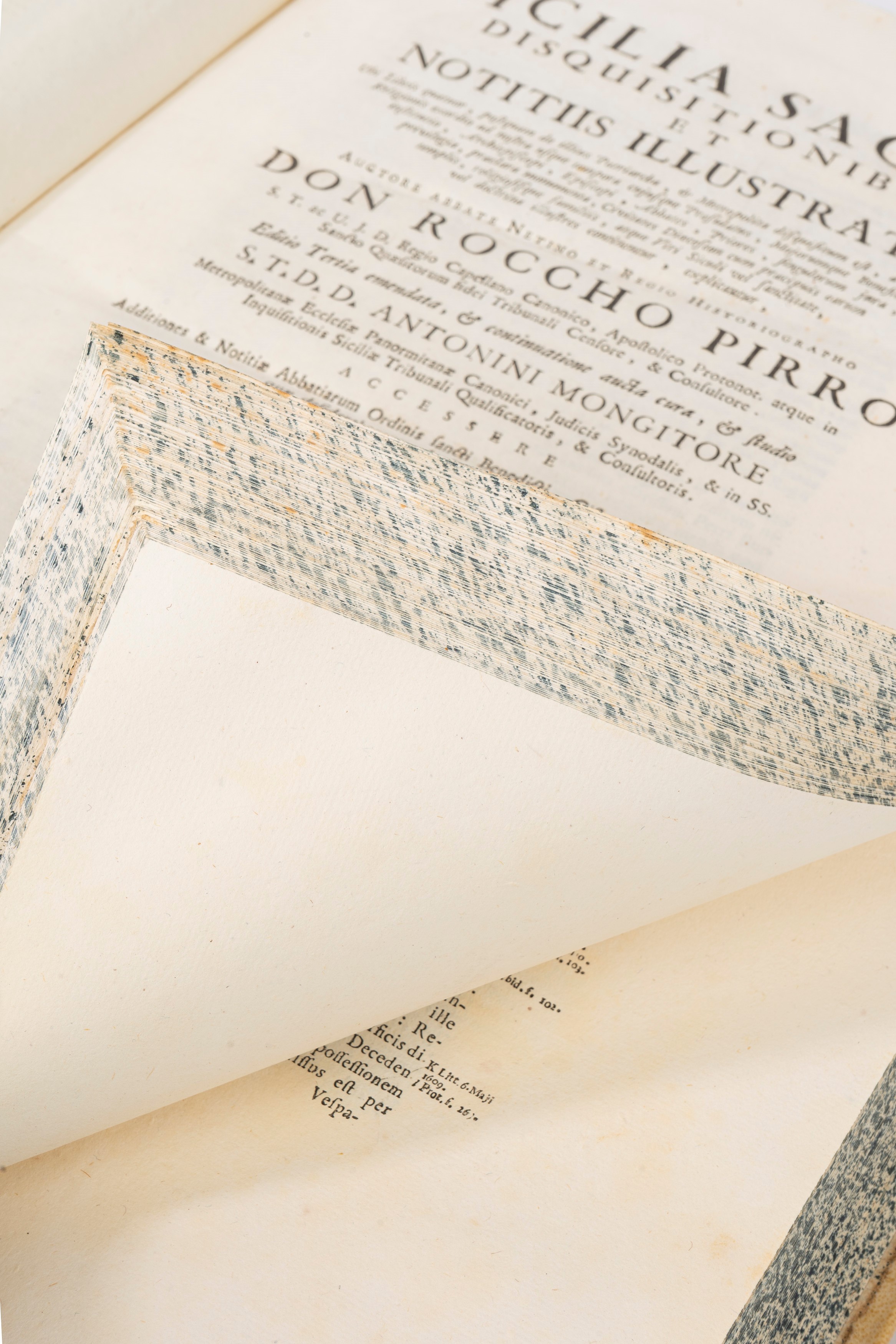 Sicilia sacra disquisitionibus, et notitiis illustrata, ubi libris quatuor