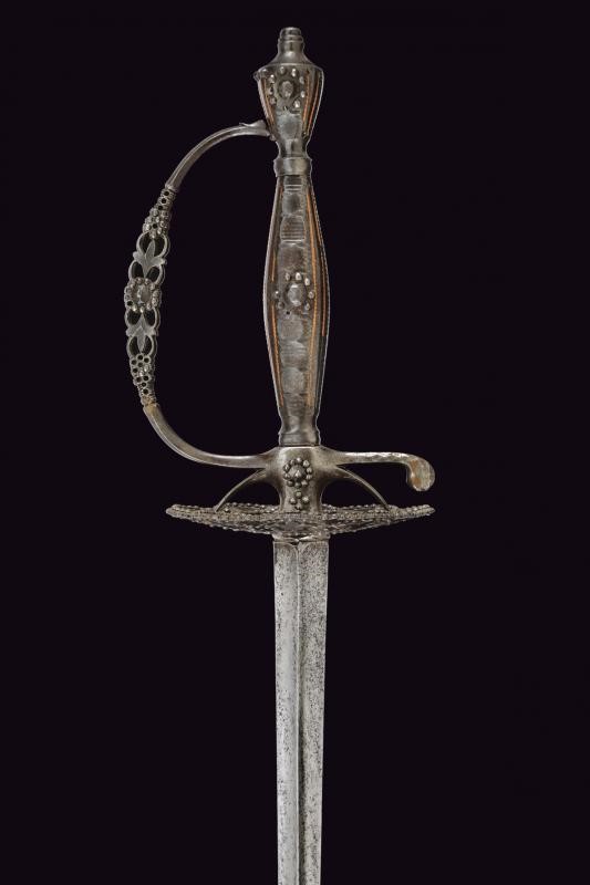 Spadino gentilizio a decoro diamantato