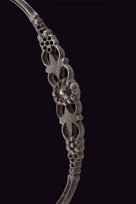 Spadino gentilizio a decoro diamantato