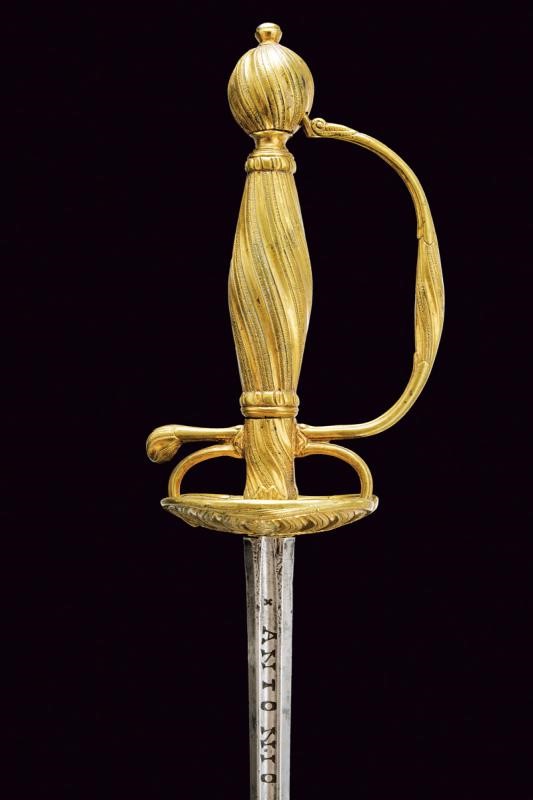 Bello spadino con lama di A. Pichinio