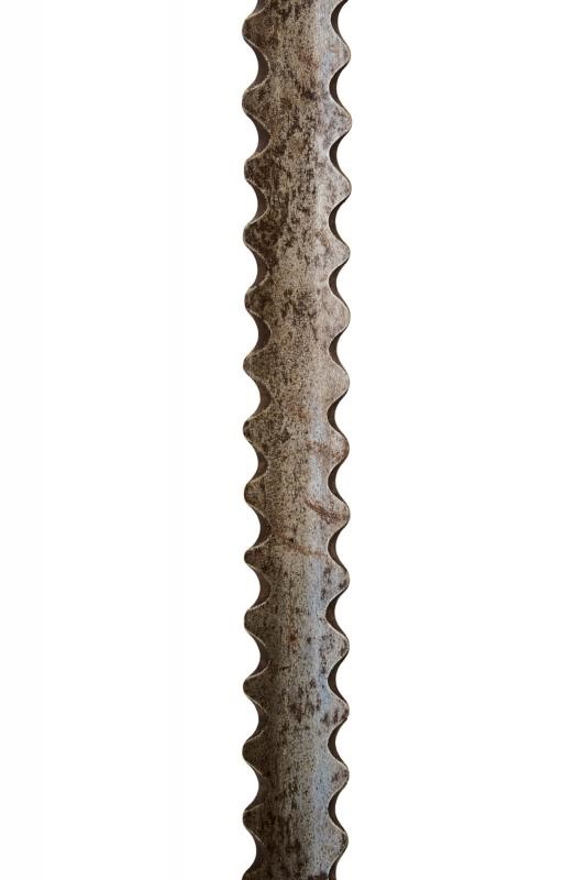 Straordinaria flamberga (spada a due mani)