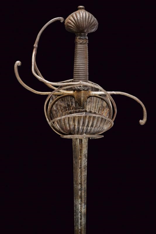 Elegante spada da lato a tre ponti