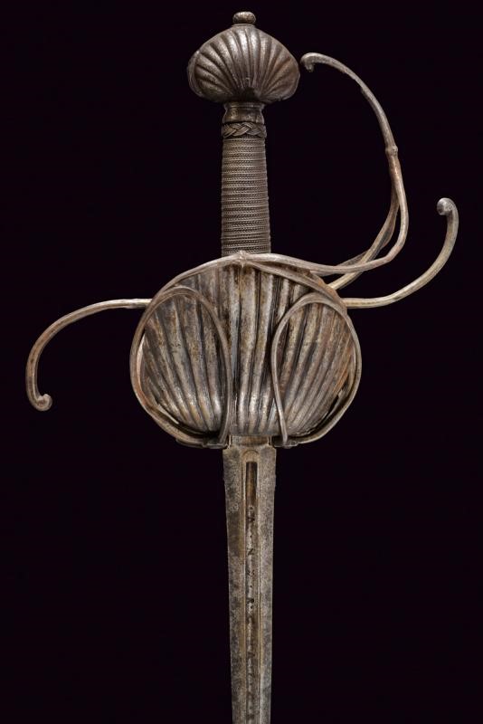 Elegante spada da lato a tre ponti