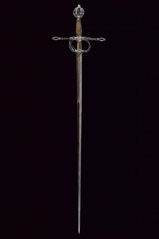 Spada da lato con decorazioni a catena
