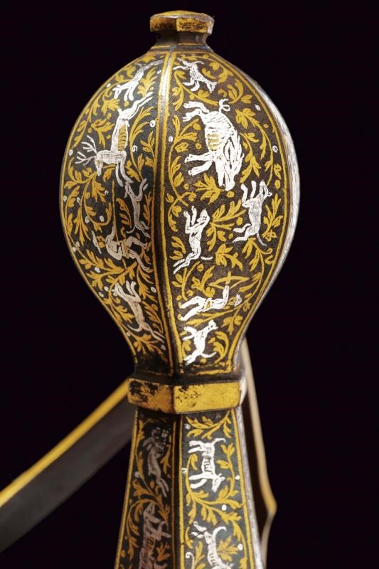 Eccezionale striscia di storicismo con fornimento di qualità eccelsa