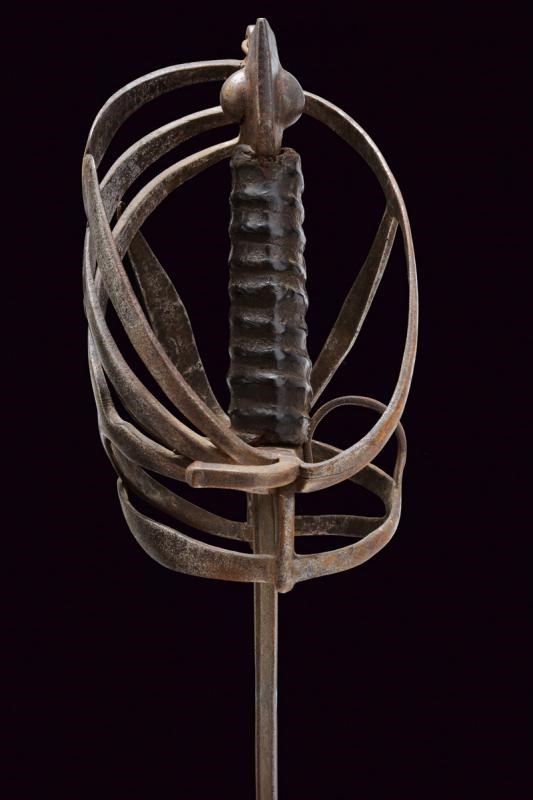 Interessante Schiavona con punzoni