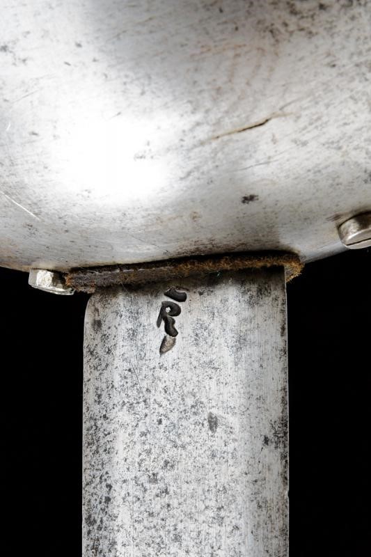 Spada a "boca de caballo"