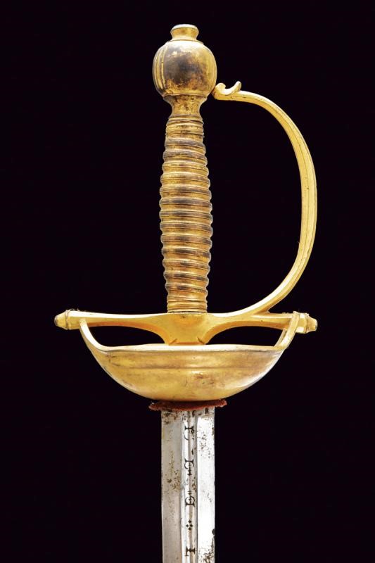 Bella spada da ufficiale