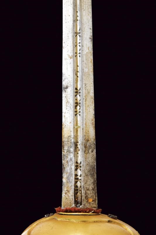 Bella spada da ufficiale