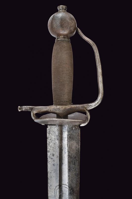 Spada composita con interessante lama