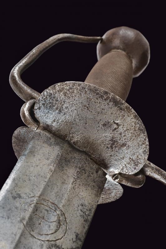 Spada composita con interessante lama