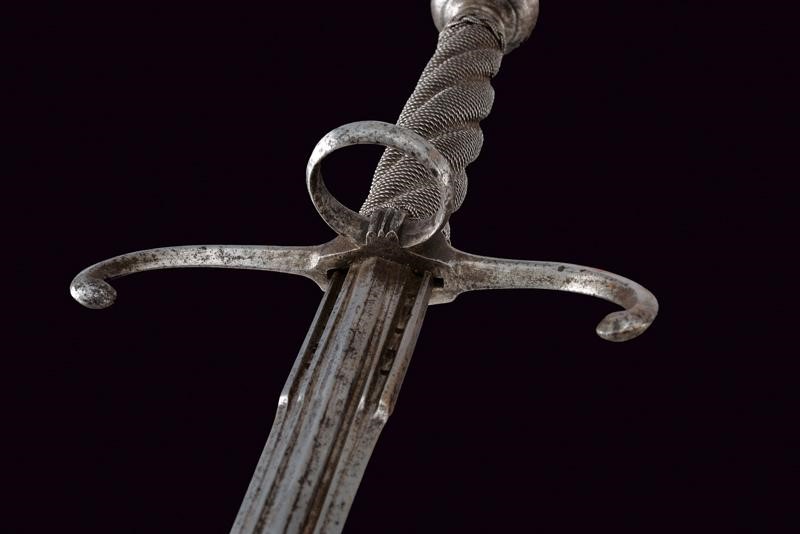 Bella daghetta mano sinistra con lama traforata